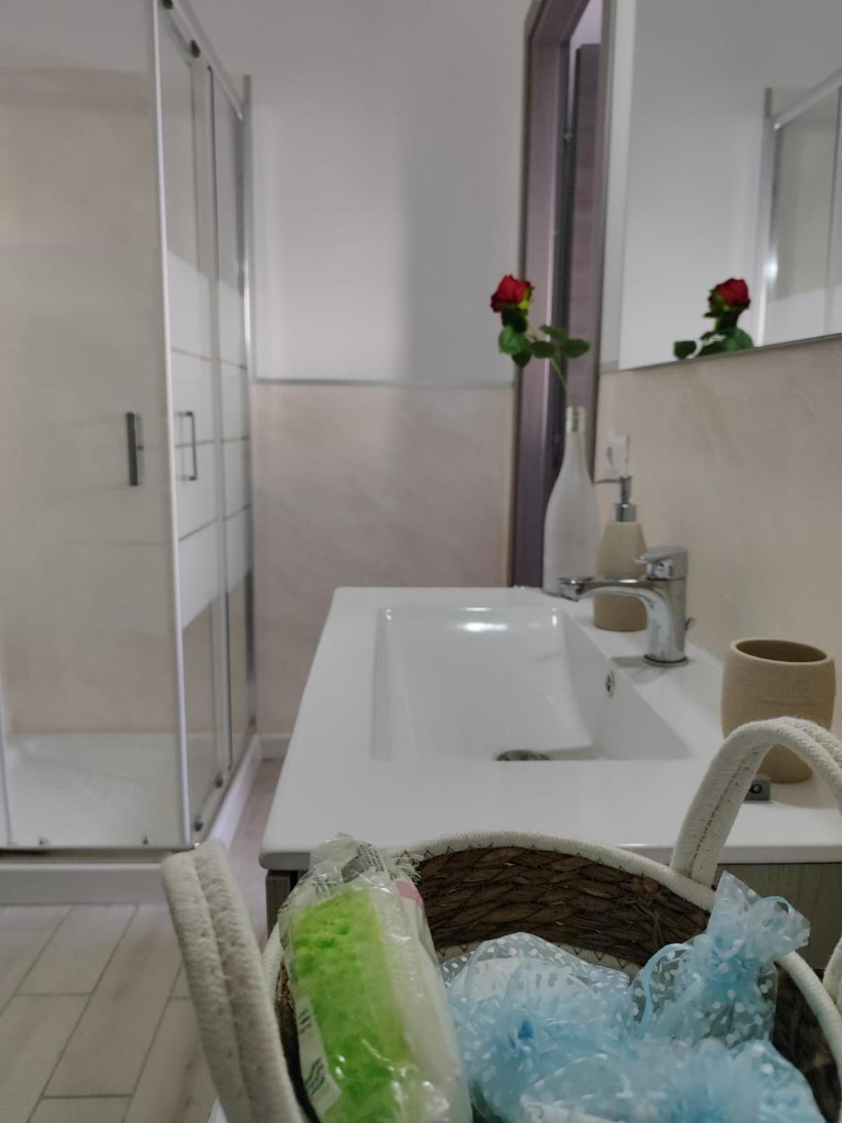 Casa Vacanze Con Giardino I Girasoli - Cin It 09006 - 9 C 2000 R4042- Sorso Luaran gambar