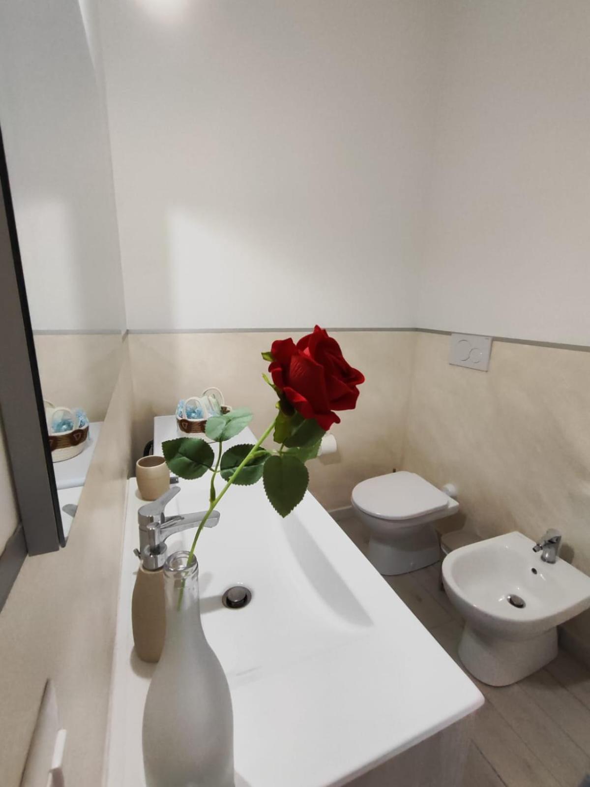 Casa Vacanze Con Giardino I Girasoli - Cin It 09006 - 9 C 2000 R4042- Sorso Luaran gambar