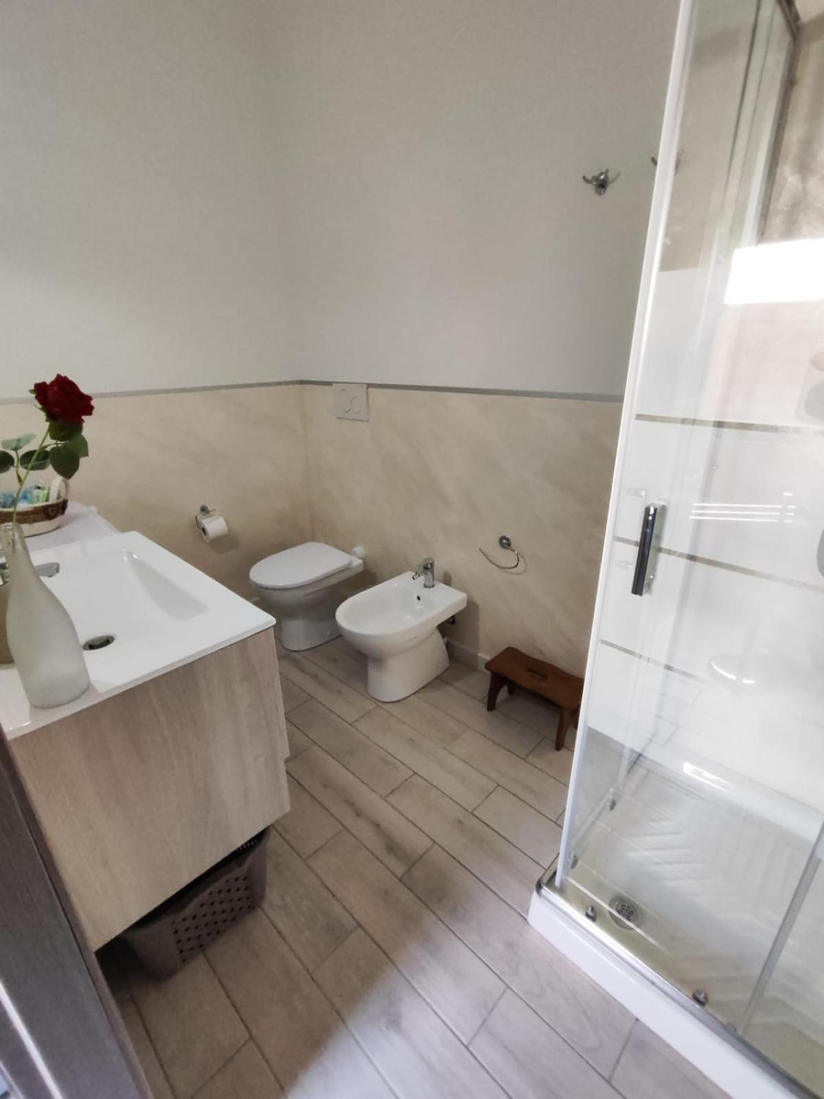 Casa Vacanze Con Giardino I Girasoli - Cin It 09006 - 9 C 2000 R4042- Sorso Luaran gambar