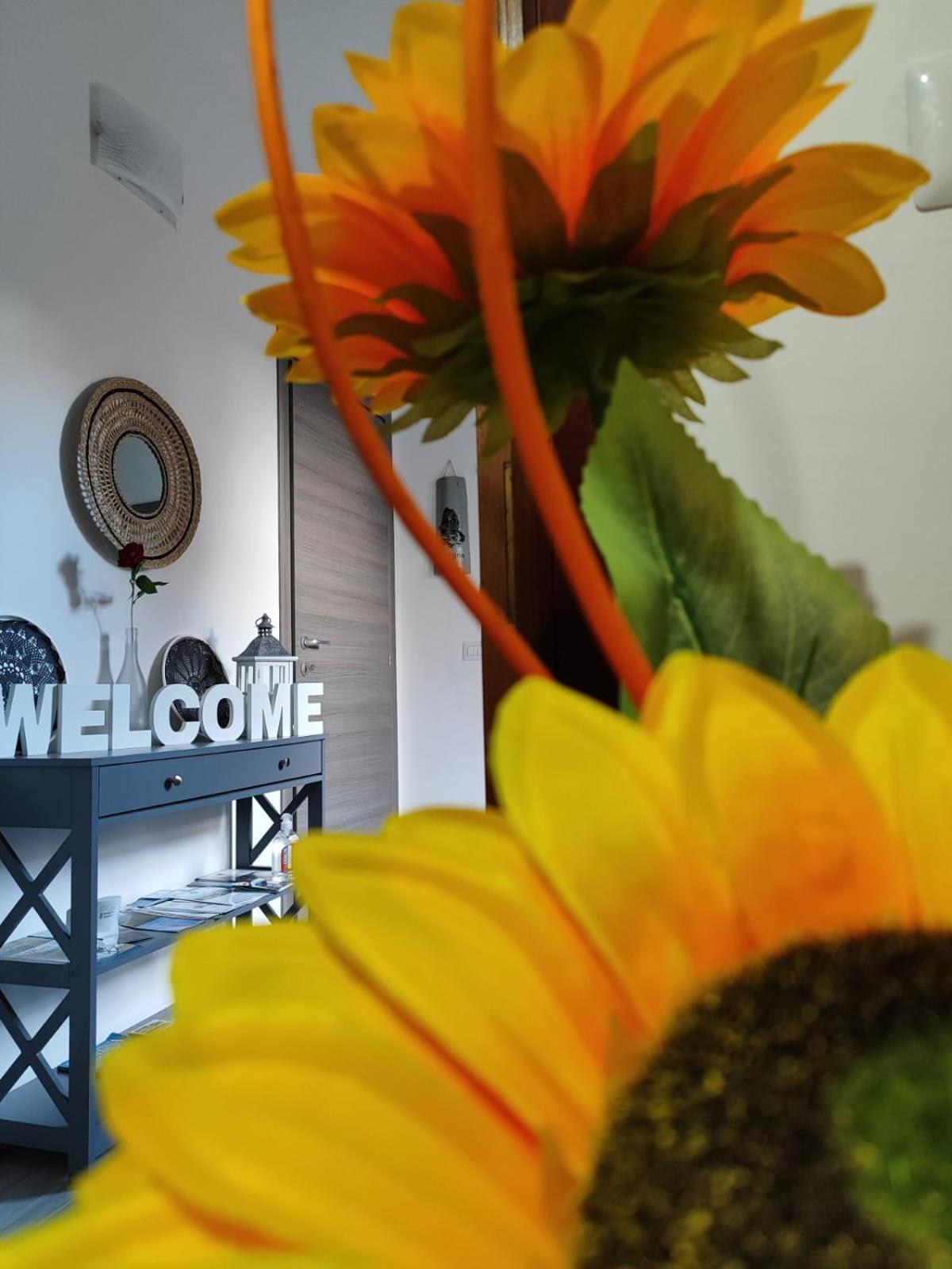 Casa Vacanze Con Giardino I Girasoli - Cin It 09006 - 9 C 2000 R4042- Sorso Luaran gambar